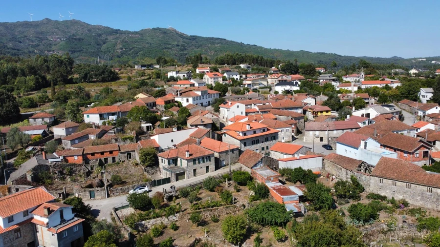 Moradia T3 para Venda em Caparrosa e Silvares Foto 7