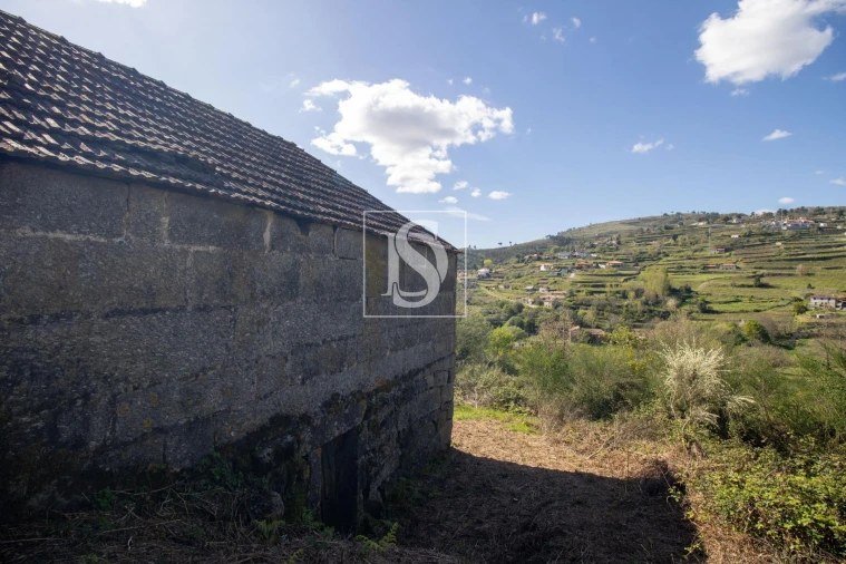Moradia para Venda em Gestaço Foto 16