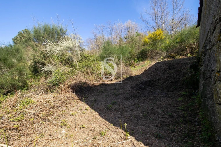 Moradia para Venda em Gestaço Foto 31
