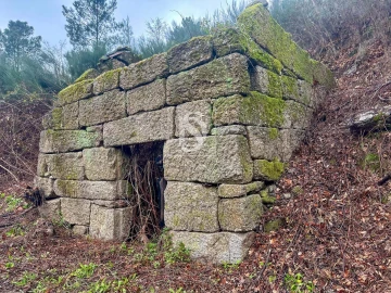 Moradia para Venda em Amarante (São Gonçalo), Madalena, Cepelos e Gatão