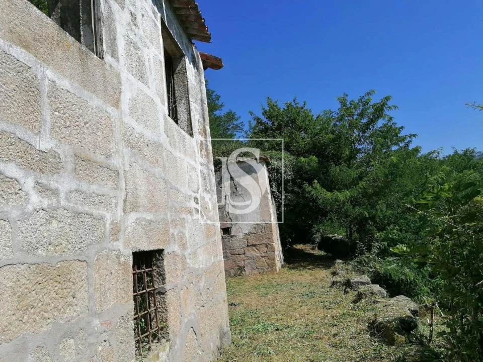 Moradia para Venda em Alpendorada, Várzea e Torrão Foto 2