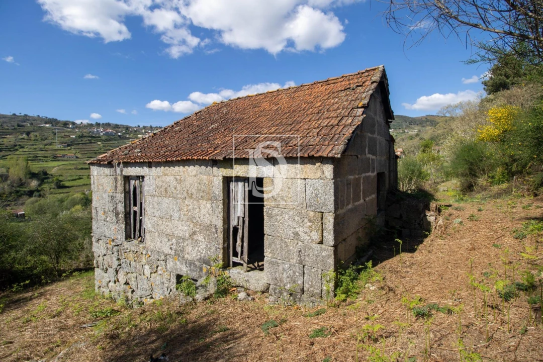 Moradia para Venda em Gestaço Foto 2