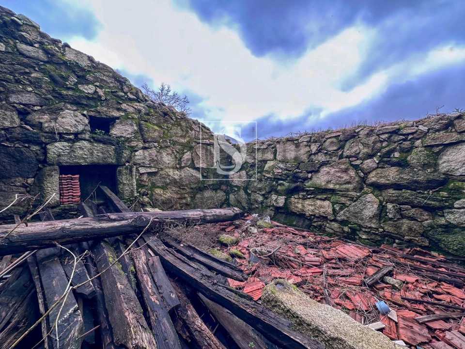 Moradia T2 para Venda em Torgueda Foto 8