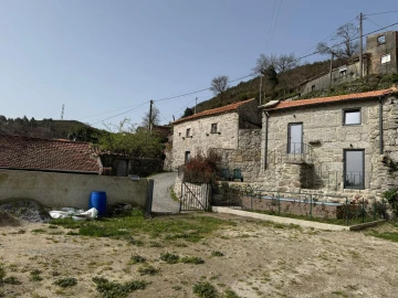 Moradia T1 para Venda em Valdreu