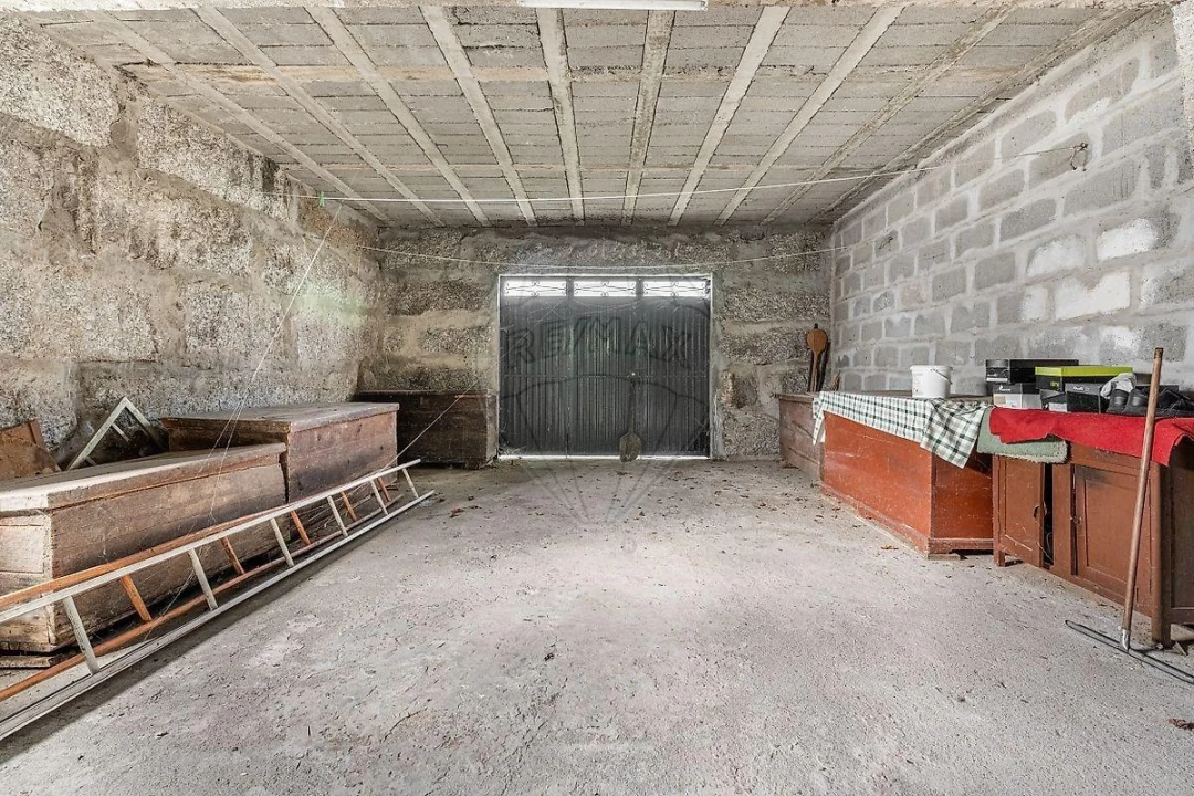 Moradia T4 para Venda em Quinchães Foto 12