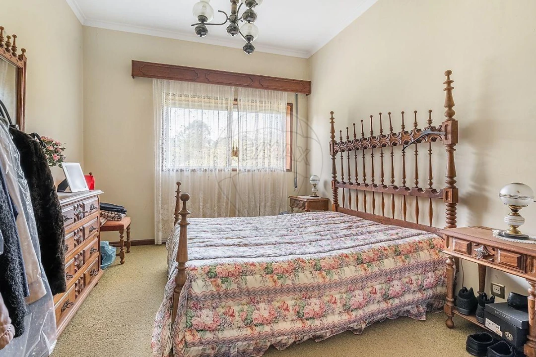 Moradia T4 para Venda em Quinchães Foto 24