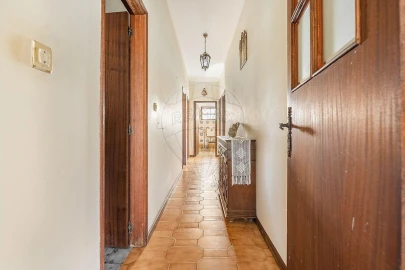 Moradia T4 para Venda em Quinchães