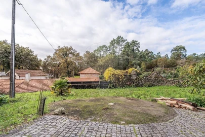 Moradia T4 para Venda em Quinchães