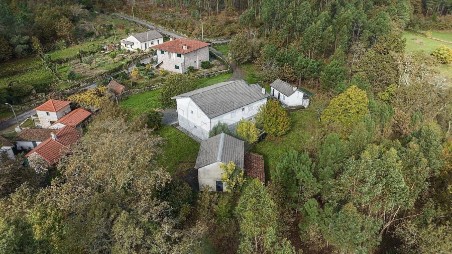 Moradia T4 para Venda em Quinchães Foto 28