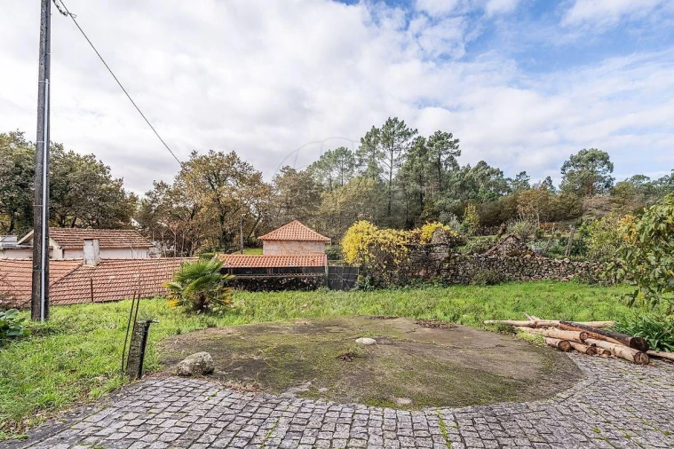 Moradia T4 para Venda em Quinchães Foto 8