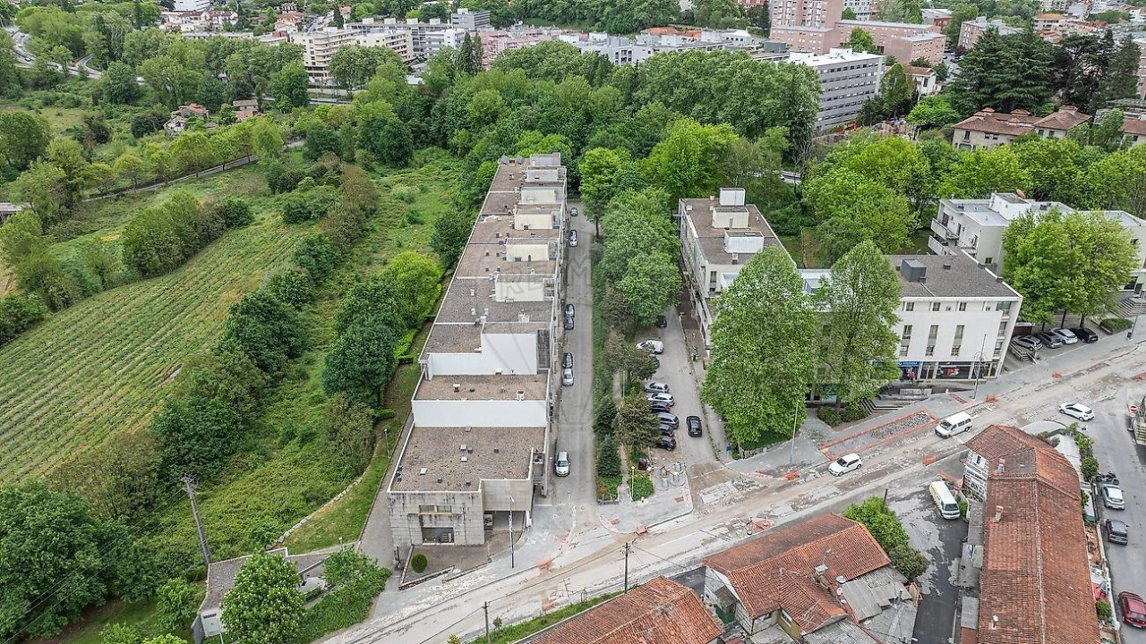 Apartamento T2 para Venda em Creixomil Foto 24