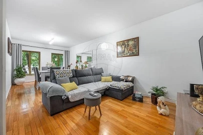Apartamento T2 para Venda em Creixomil