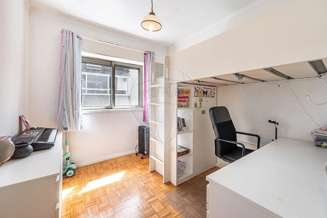 Apartamento T3 para Venda em Mafamude e Vilar do Paraíso Foto 10