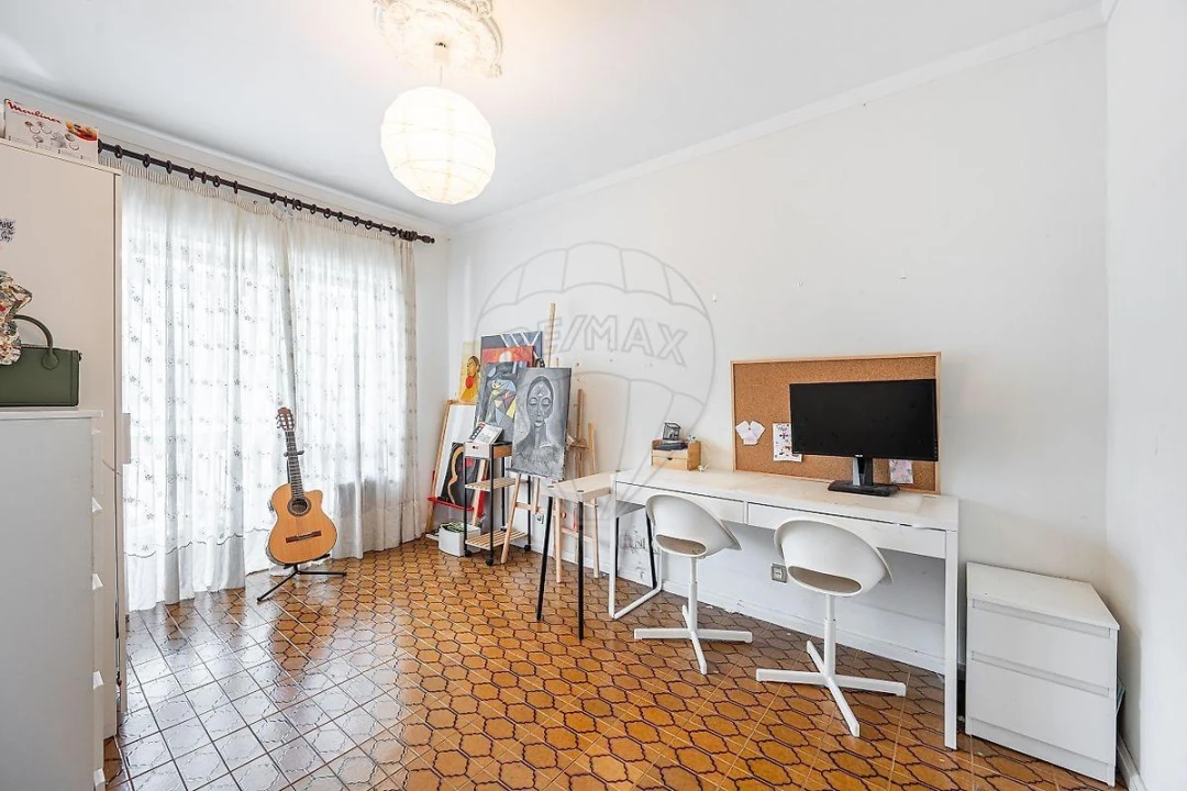 Apartamento T3 para Venda em Mafamude e Vilar do Paraíso Foto 17
