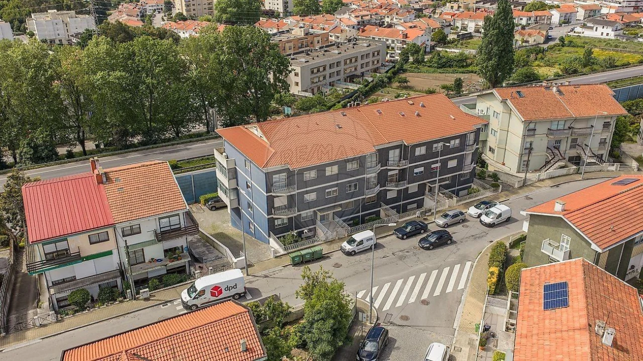 Apartamento T3 para Venda em Mafamude e Vilar do Paraíso Foto 22