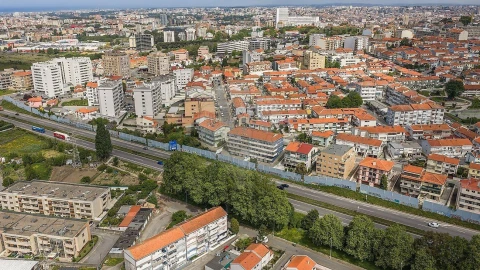 Apartamento T3 para Venda em Mafamude e Vilar do Paraíso