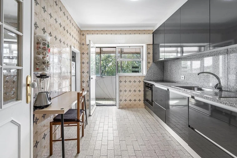 Apartamento T3 para Venda em Mafamude e Vilar do Paraíso Foto 11