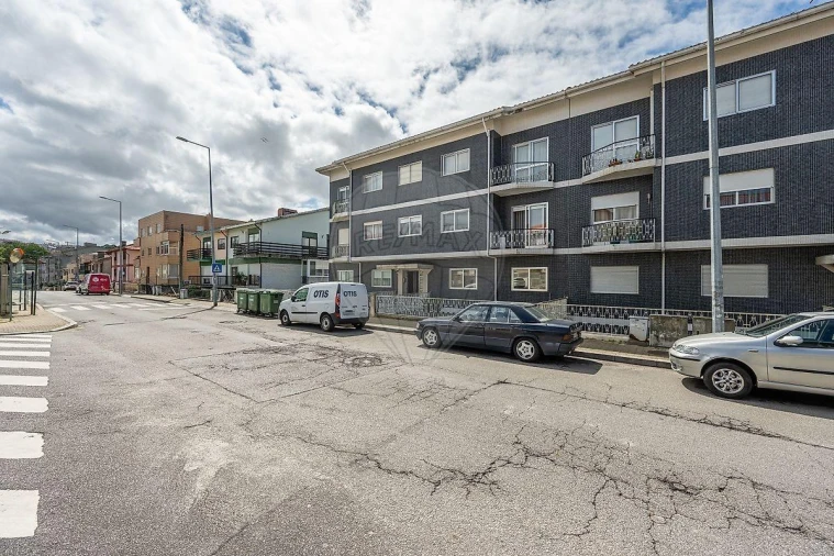 Apartamento T3 para Venda em Mafamude e Vilar do Paraíso Foto 15