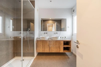 Moradia T3 para Venda em Vila Nova de Famalicão e Calendário