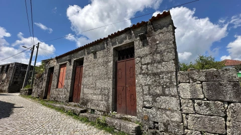 Moradia para Venda em Tondela e Nandufe