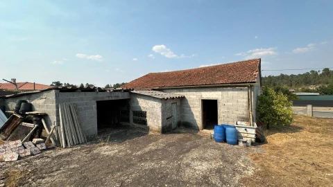 Moradia T2 para Venda em Barreiros e Cepões