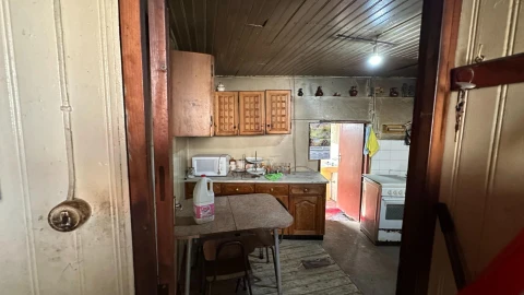 Moradia T3 para Venda em Caparrosa e Silvares