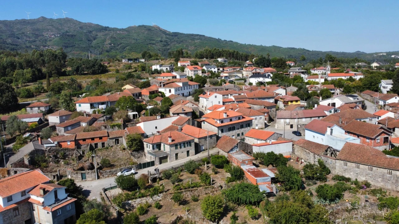 Moradia T3 para Venda em Caparrosa e Silvares Foto 7