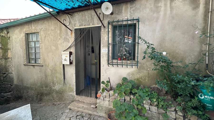 Moradia T3 para Venda em Caparrosa e Silvares Foto 9