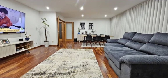 Apartamento T4 para Venda em Vilar de Pinheiro