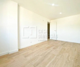 Apartamento T2 para Venda em Odivelas