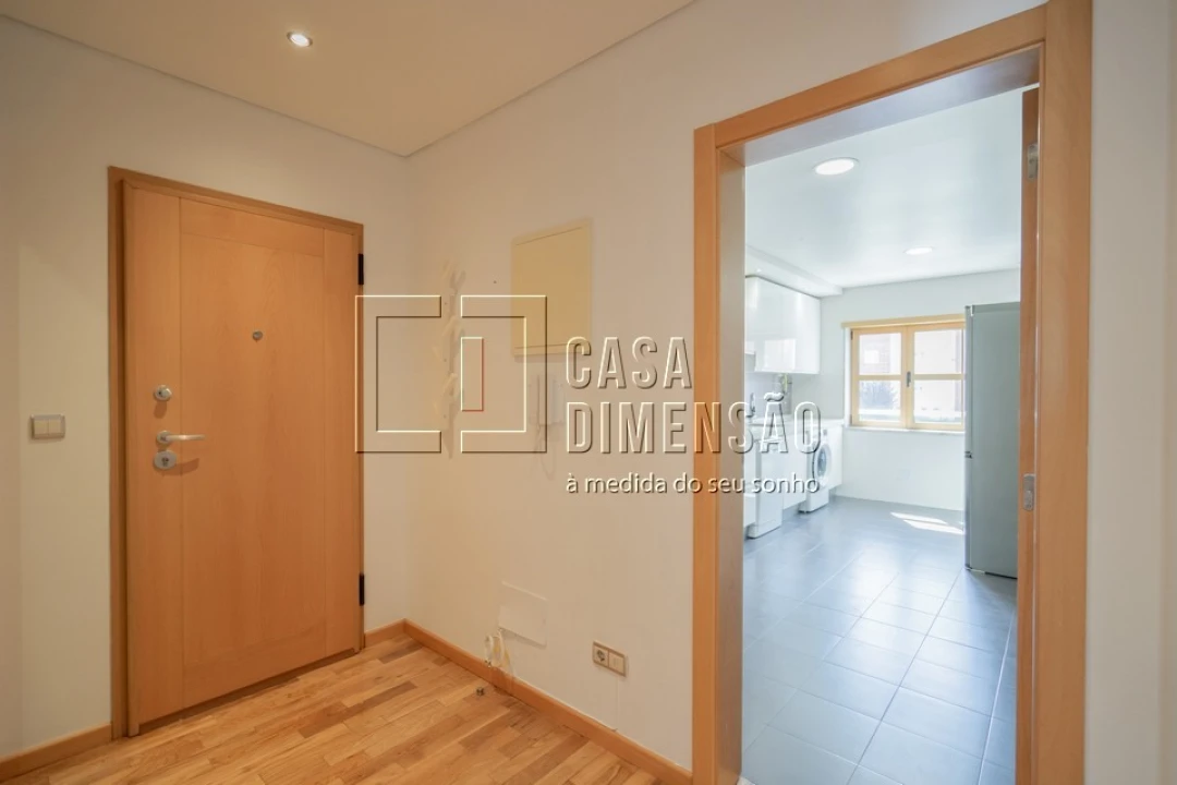 Apartamento T2 para Venda em Carnaxide e Queijas Foto 4