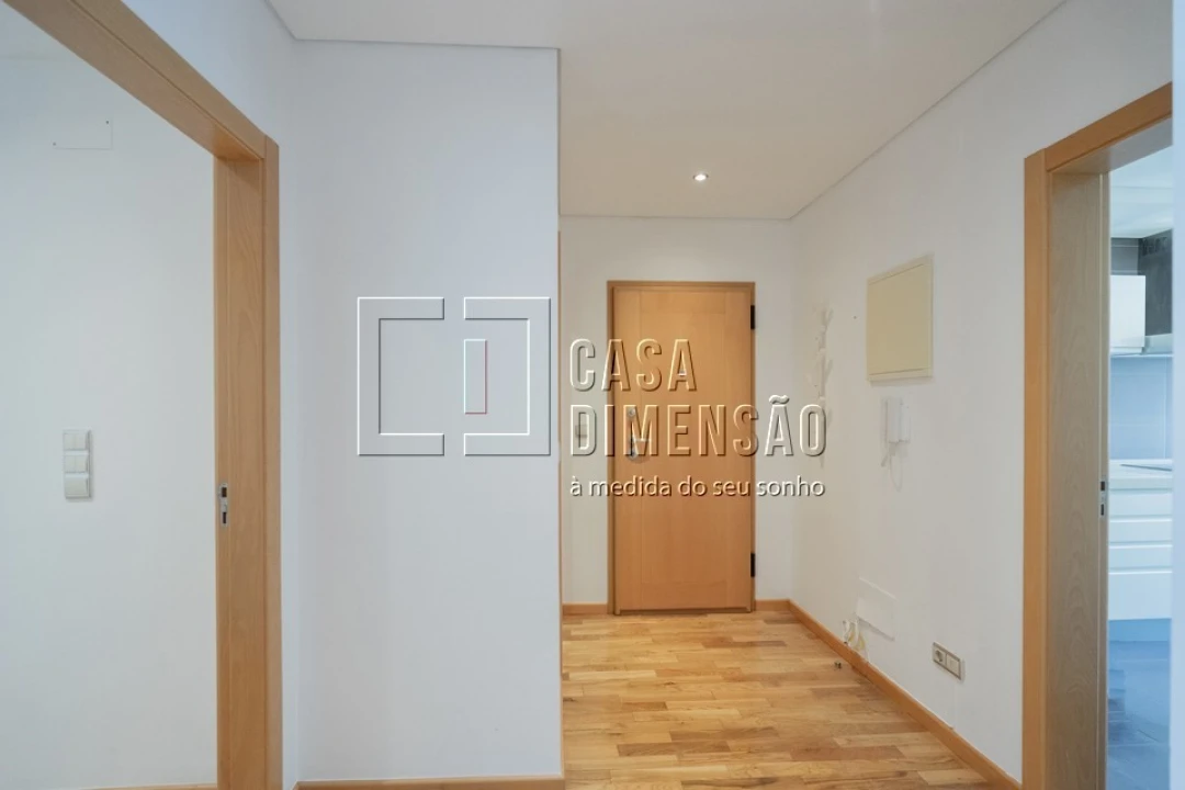 Apartamento T2 para Venda em Carnaxide e Queijas Foto 3