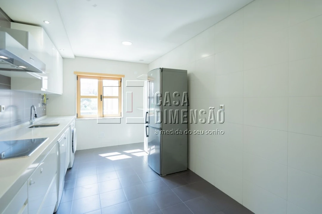 Apartamento T2 para Venda em Carnaxide e Queijas Foto 12