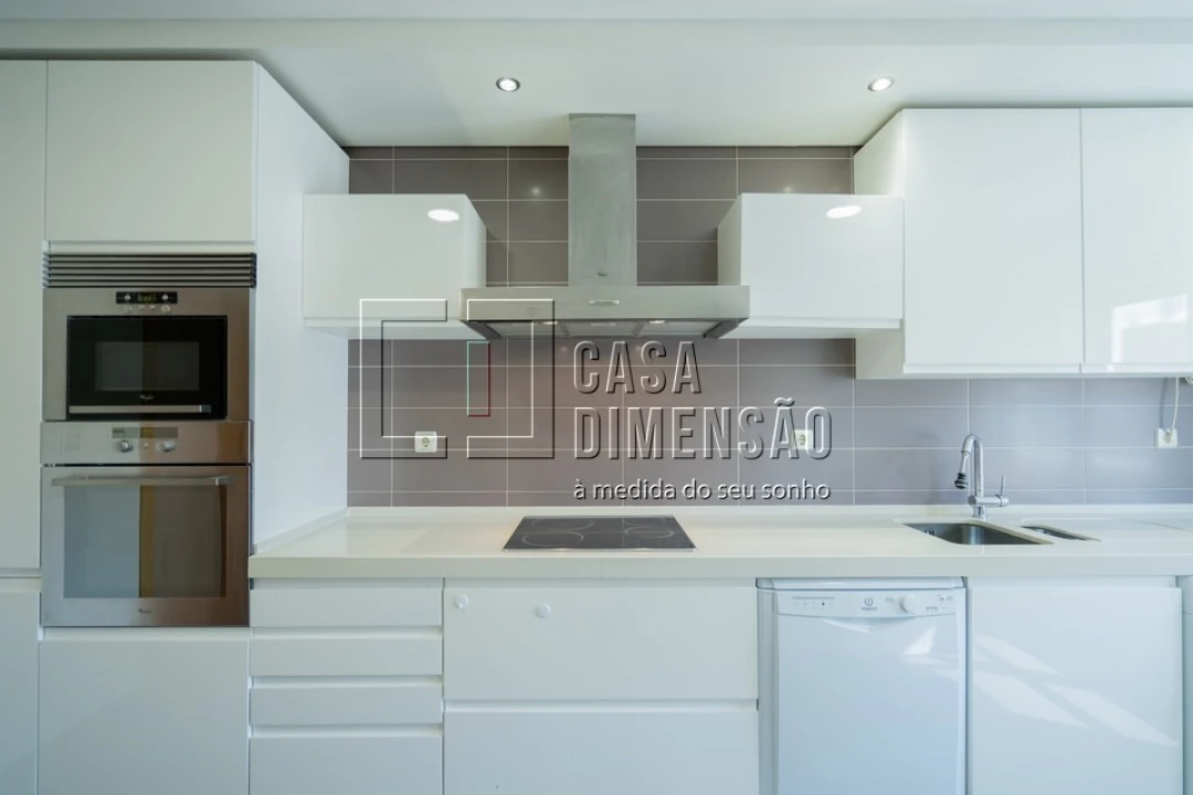 Apartamento T2 para Venda em Carnaxide e Queijas Foto 13