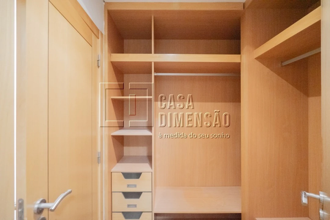 Apartamento T2 para Venda em Carnaxide e Queijas Foto 32
