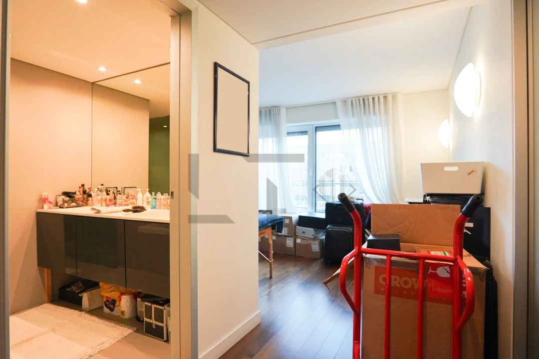 Apartamento T6 para Venda em Areeiro Foto 51