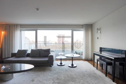 Apartamento T6 para Venda em Areeiro