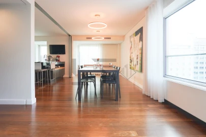Apartamento T6 para Venda em Areeiro