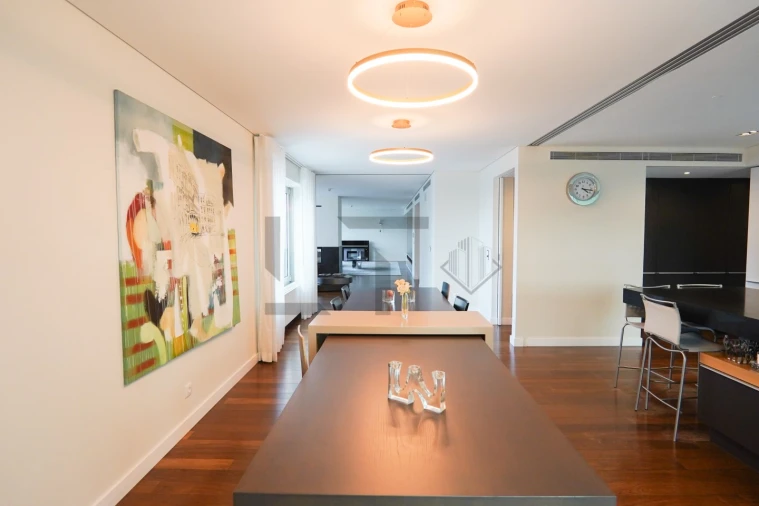 Apartamento T6 para Venda em Areeiro Foto 25