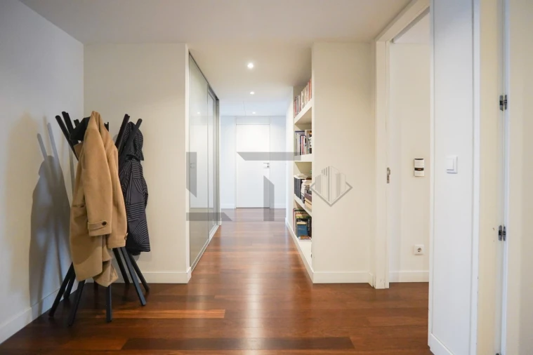 Apartamento T6 para Venda em Areeiro Foto 39