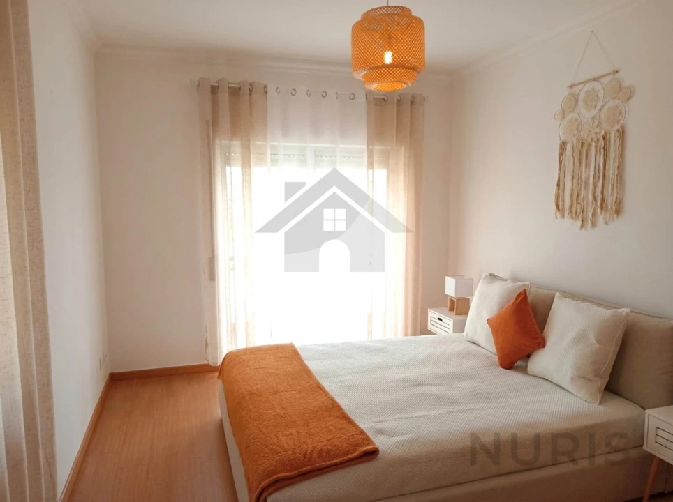 Apartamento T2 para Arrendamento em Portimão Foto 5