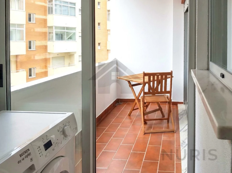 Apartamento T2 para Arrendamento em Portimão Foto 10