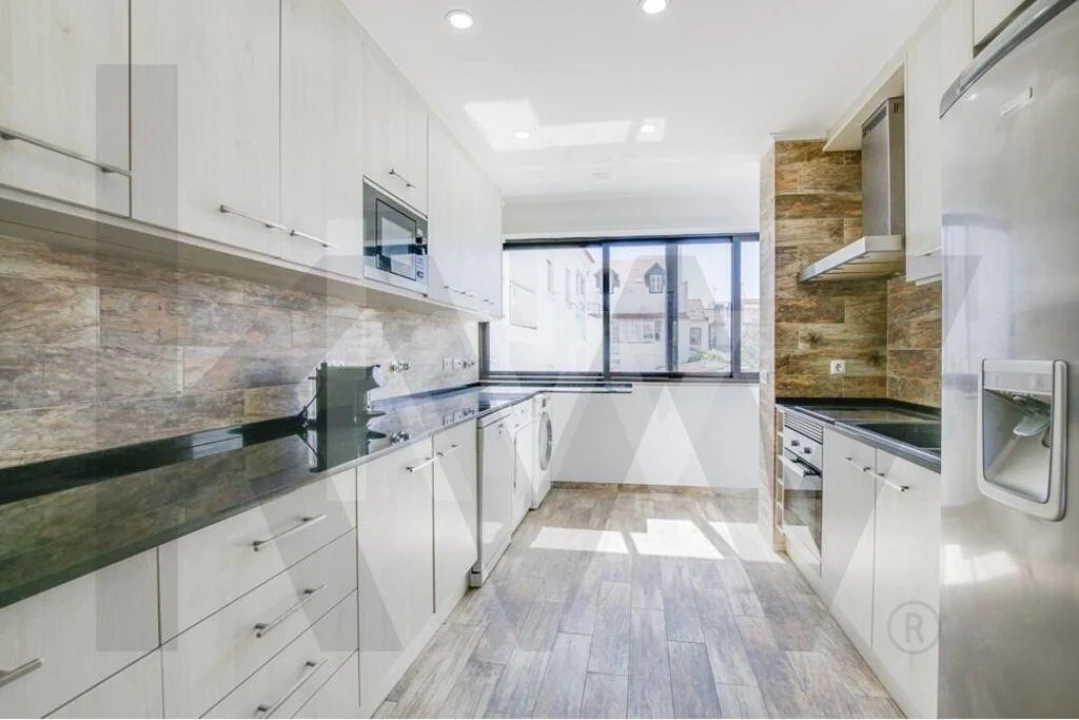 Apartamento T4 para Venda em Cascais e Estoril Foto 6