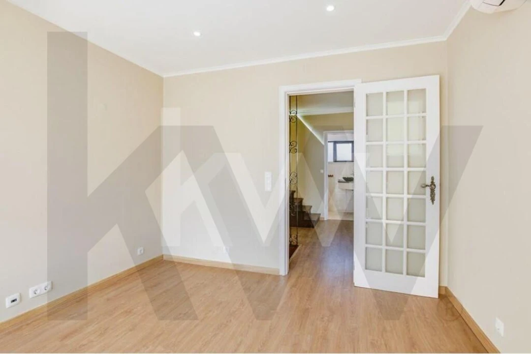 Apartamento T4 para Venda em Cascais e Estoril Foto 11