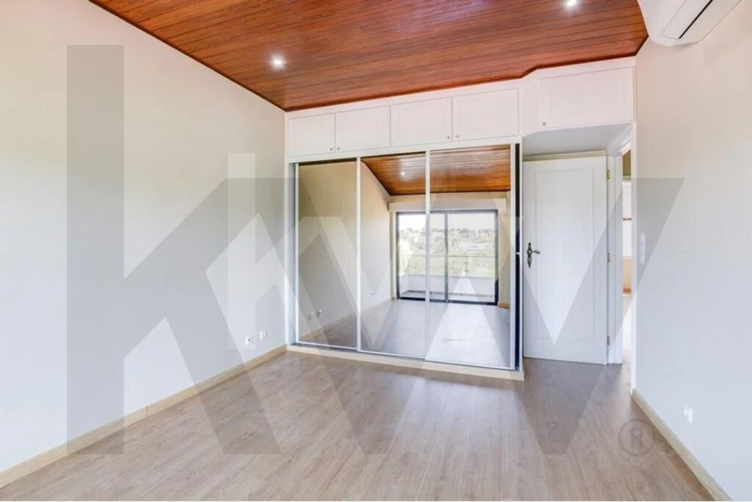 Apartamento T4 para Venda em Cascais e Estoril Foto 16