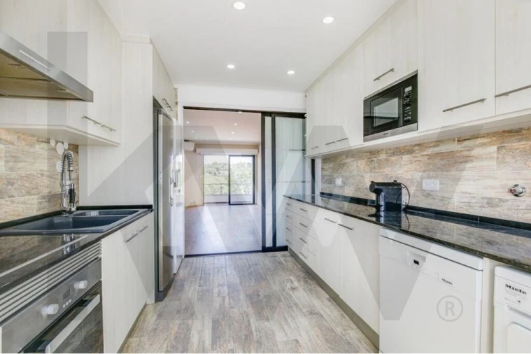 Apartamento T4 para Venda em Cascais e Estoril Foto 5