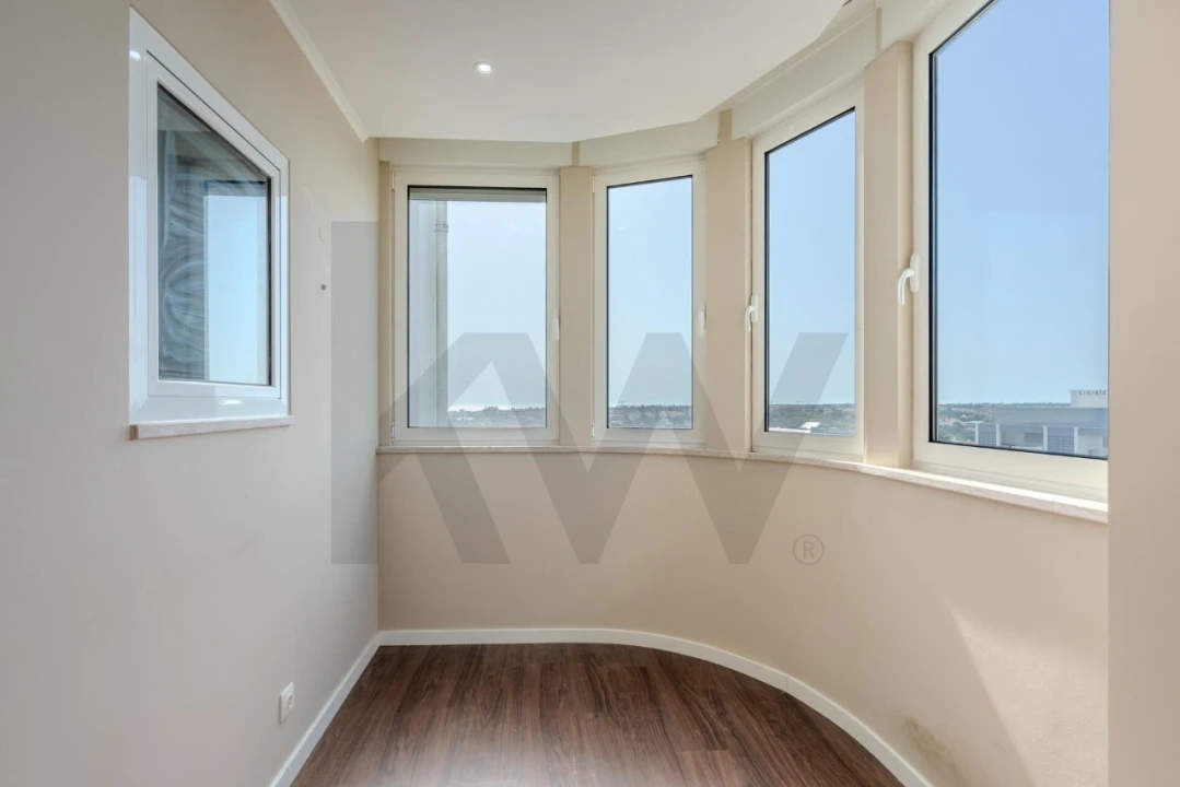 Apartamento T4 para Venda em Cascais e Estoril Foto 30