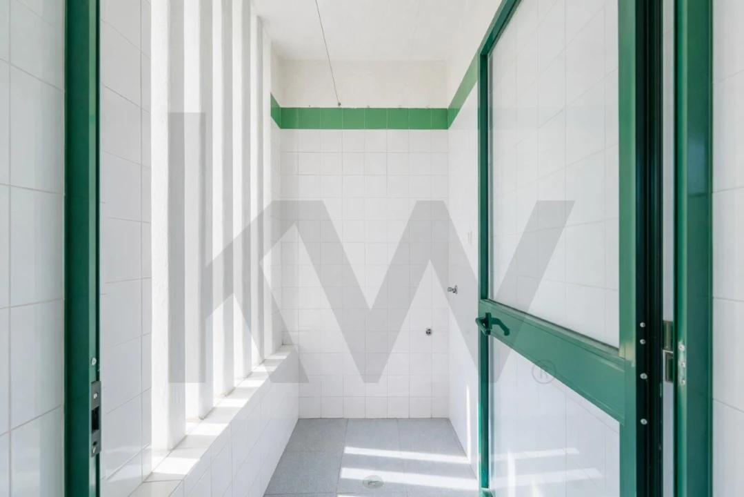 Apartamento T1 para Venda em Olivais Foto 9