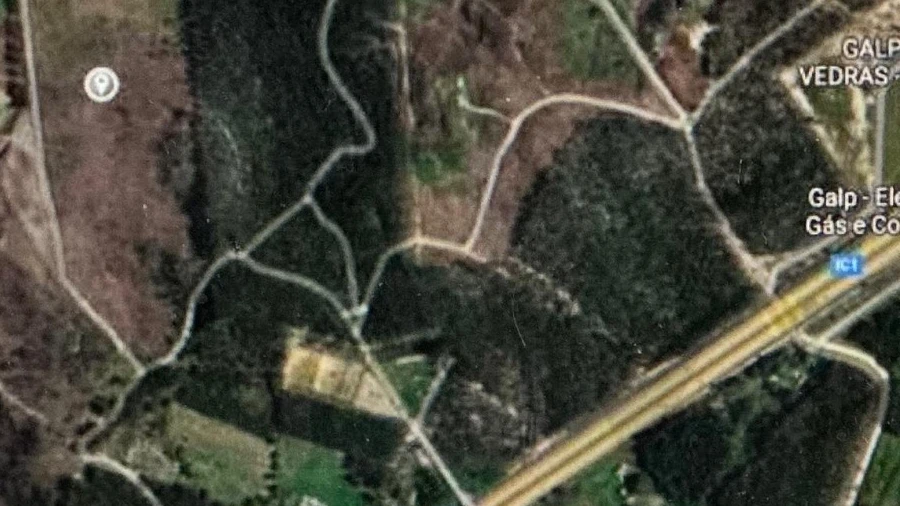 Terreno para Venda em Carvoeira e Carmões