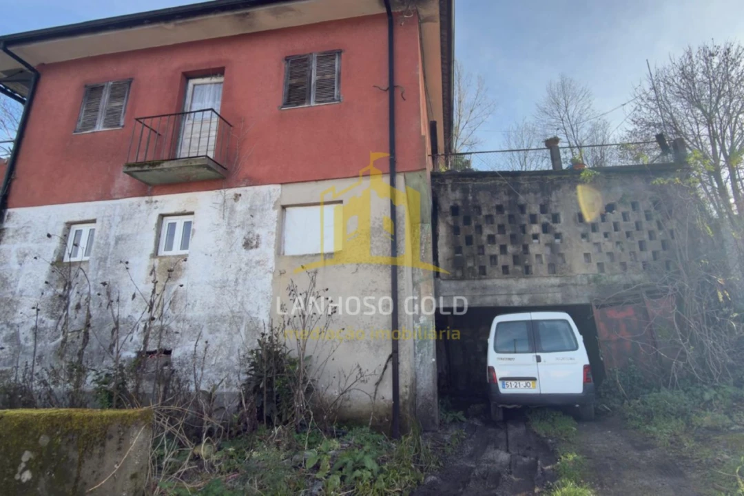 Moradia T5 para Venda em Garfe Foto 8